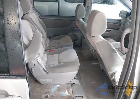 2010 Toyota Sienna Le из США, поврежденный, VIN 5TDKK4CC5AS301619